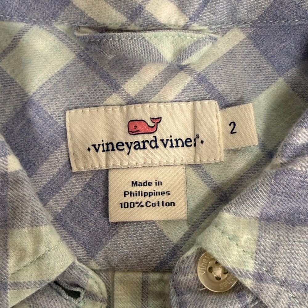 Vineyard Vines Button Down - Picture 3 of 4